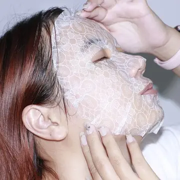 Freeze dried lace facial mask